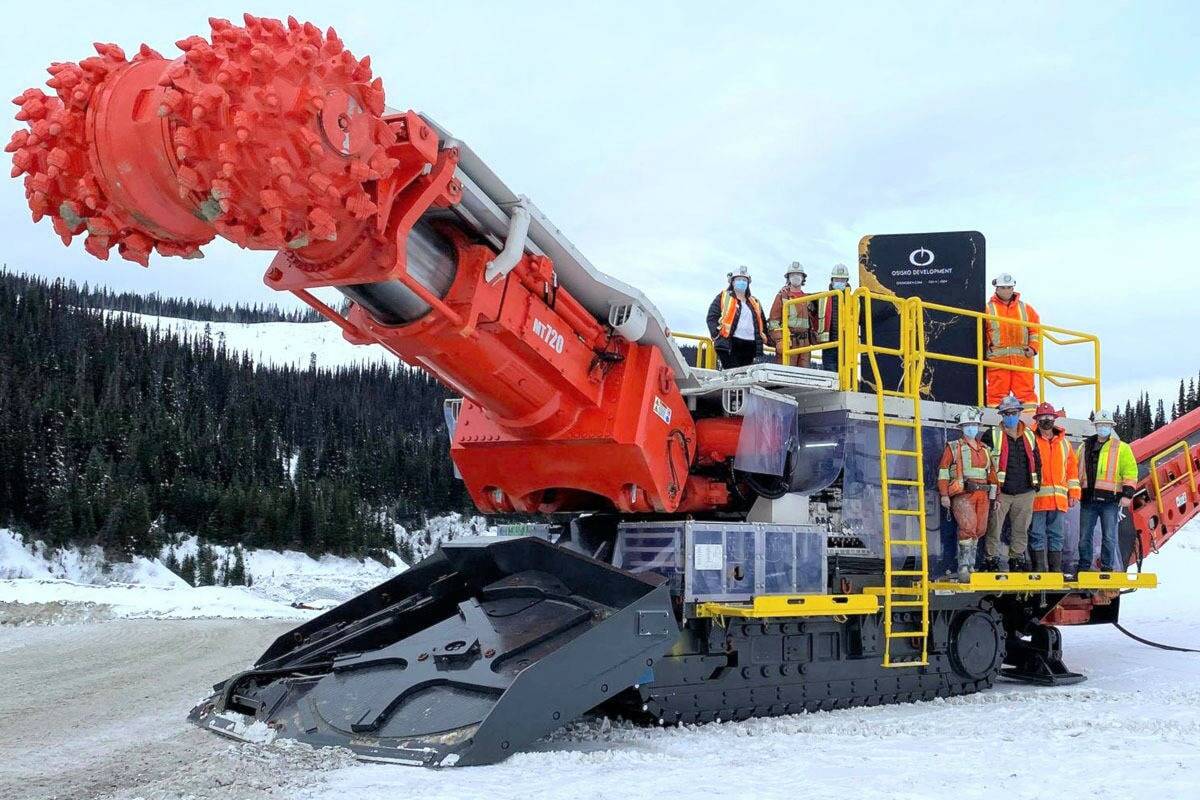 Contractor fatally injured at Cariboo Gold Project site near Wells , B . C . 