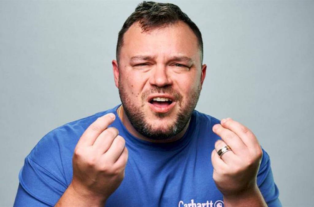 &lsquo;Outrage&rsquo; comic Ben Bankas